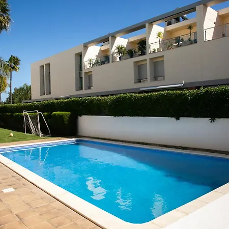 Sweet Facing The Pool